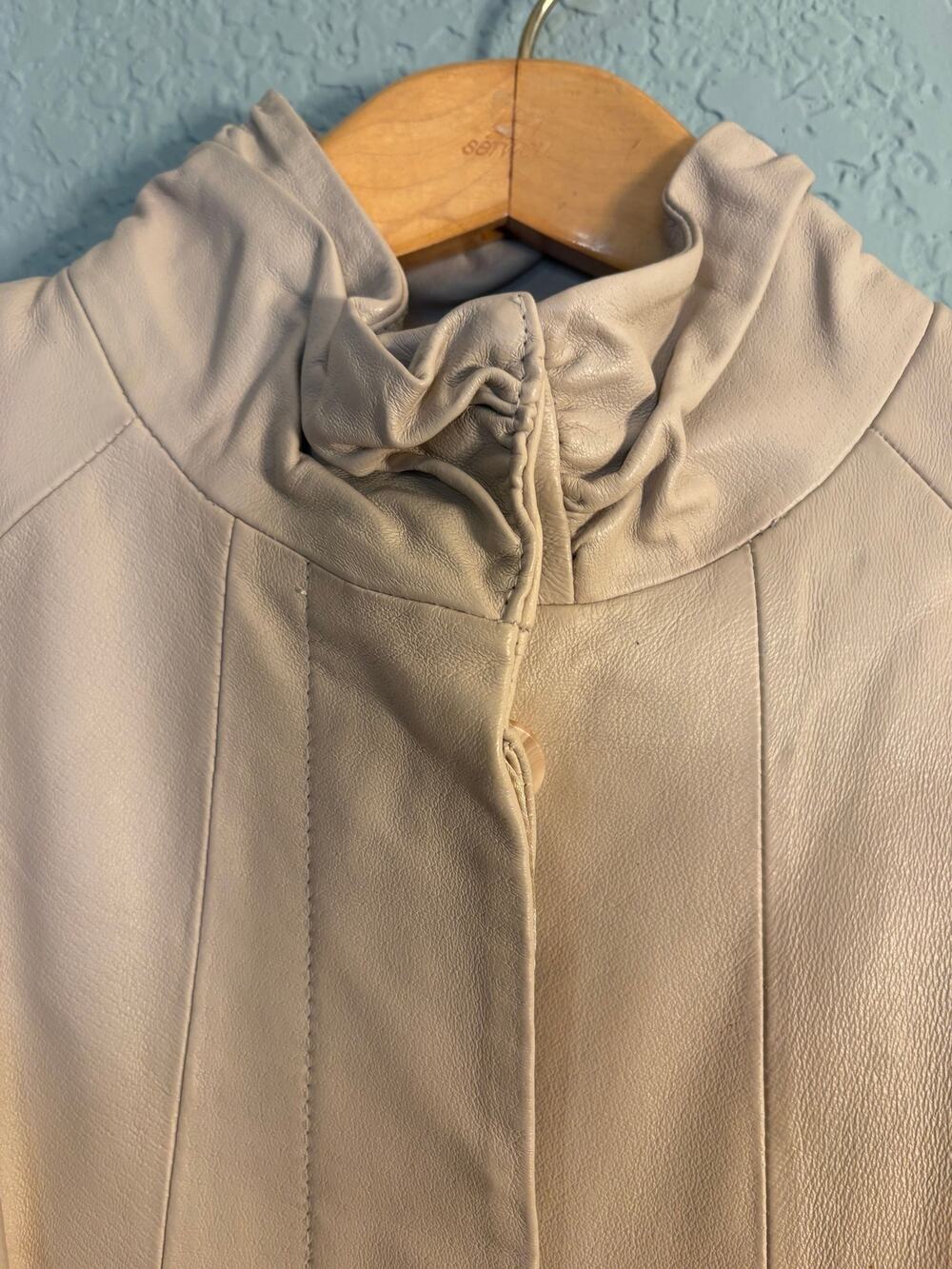 Amazing CREAM COLORED LEATHER Full Length High Collar WOMEN'S COAT, Size XL!